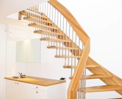 Oak 1/4 turn open stair